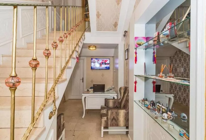 Hotel The Empress Theodora