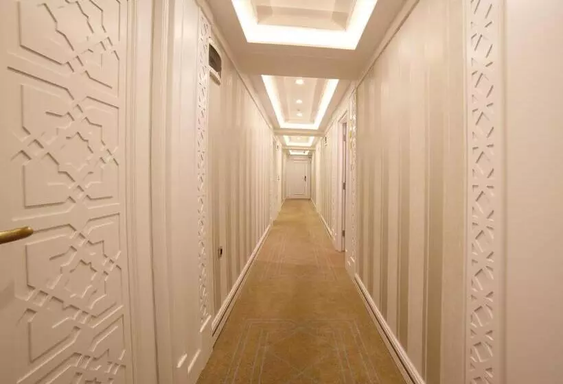 Hotel The Empress Theodora