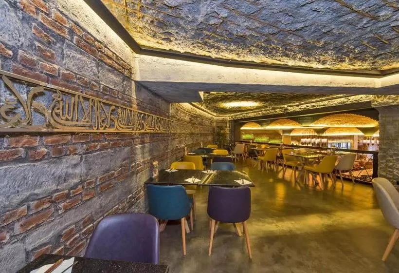 Hotel The Empress Theodora