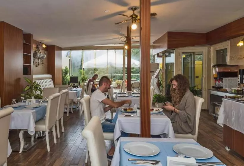 Hotel The Empress Theodora