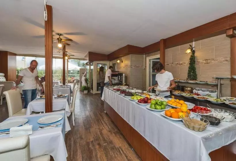 Hotel The Empress Theodora