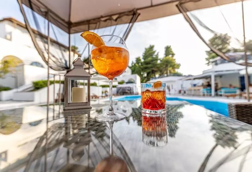 Theo Bungalows Boutique