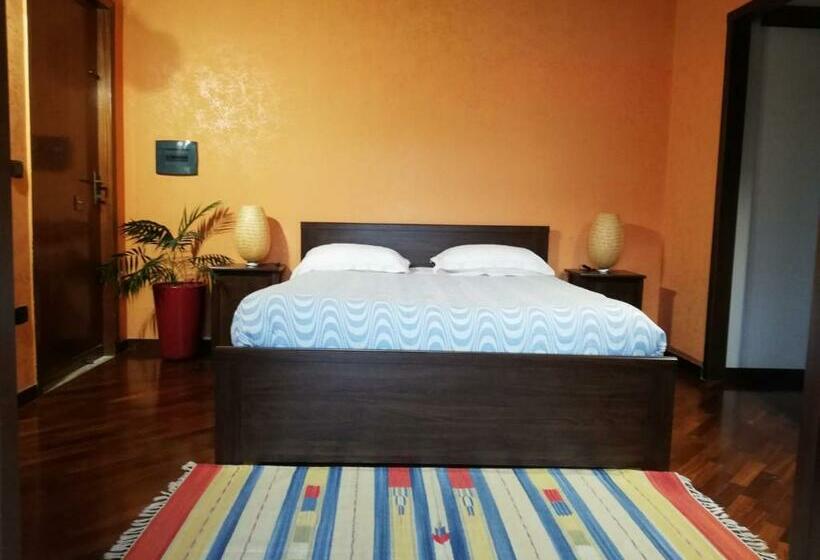 ベッドアンドブレックファースト Oasi Di Frattamaggiore