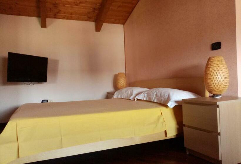 ベッドアンドブレックファースト Oasi Di Frattamaggiore