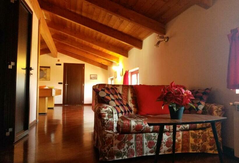 ベッドアンドブレックファースト Oasi Di Frattamaggiore