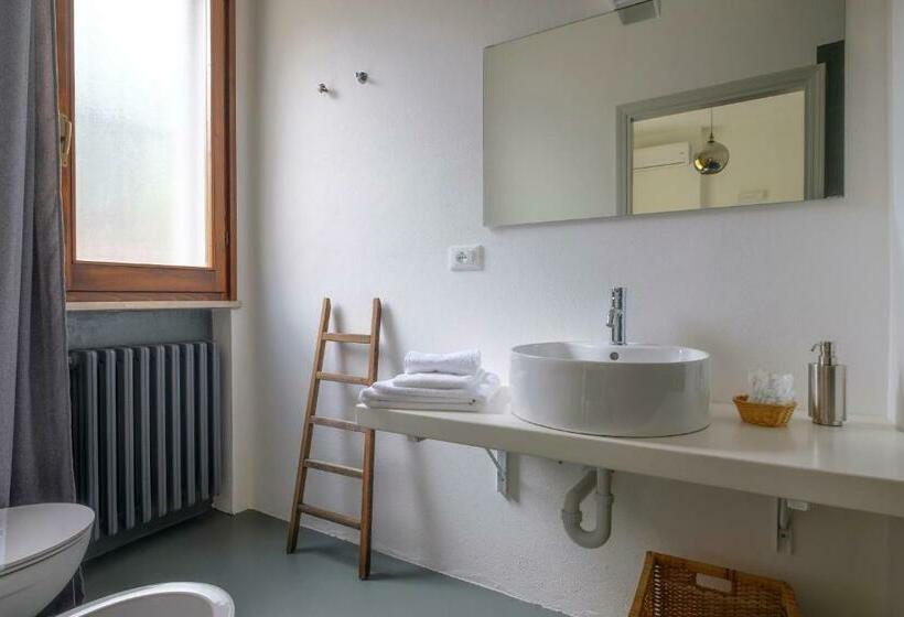 تختخواب و صبحانه Quarantavasi