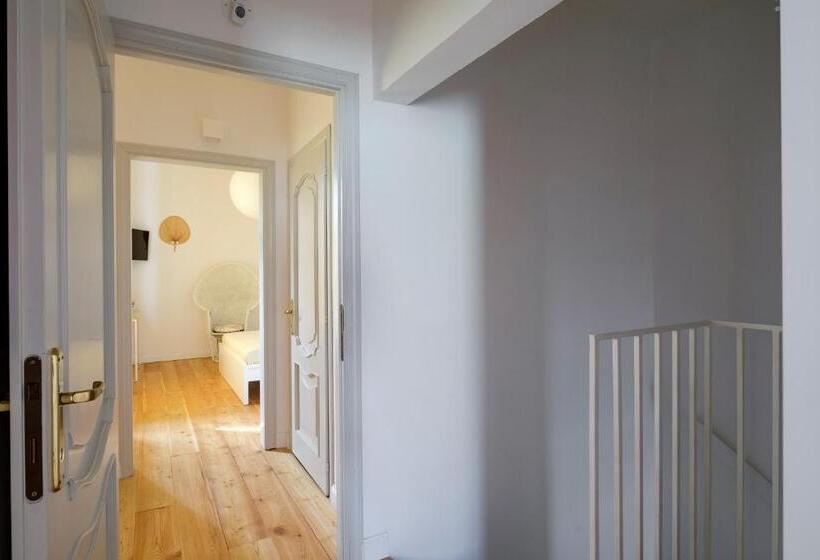 تختخواب و صبحانه Quarantavasi