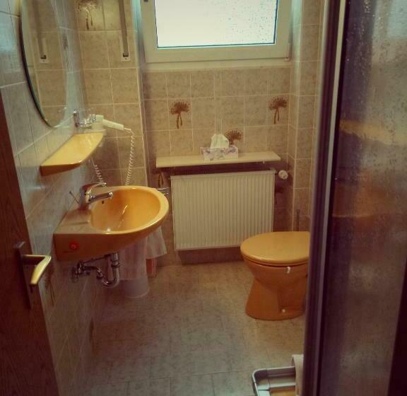 Pensão Alte Weinstube