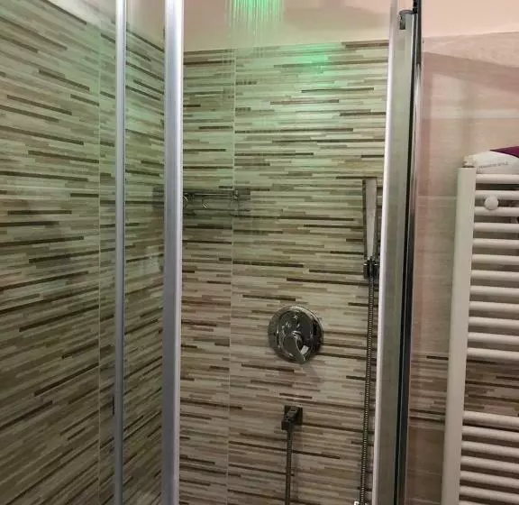 پانسیون Atena Apartments B&b Gold