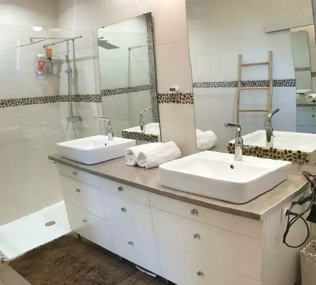 Majatalo Les Box Chambre D Hôtes