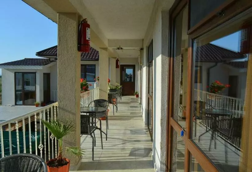 Majatalo Vila Azaleea