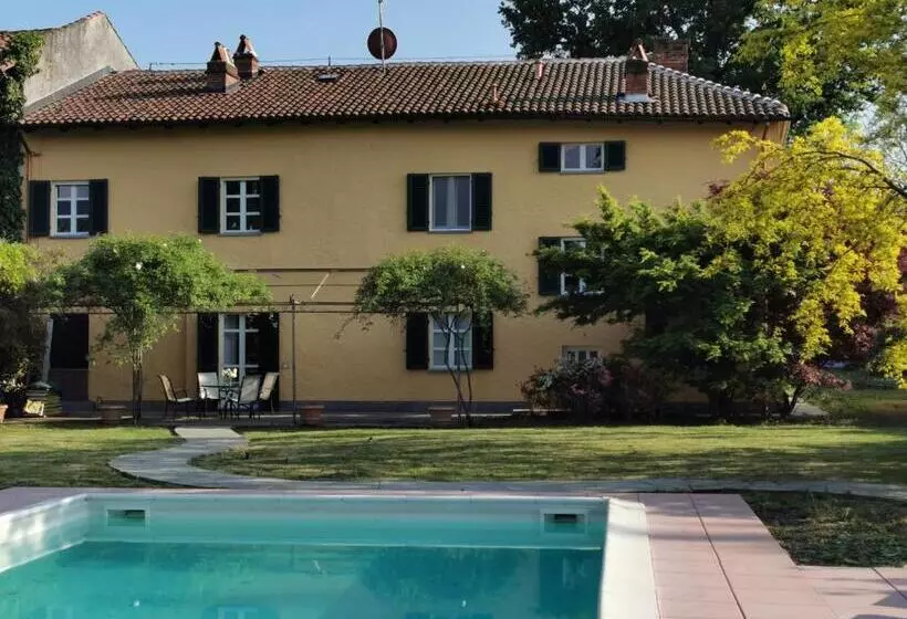 تختخواب و صبحانه Bed&breakfast Villa Camilla