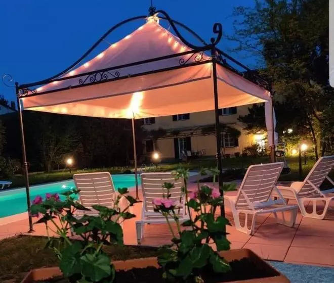 تختخواب و صبحانه Bed&breakfast Villa Camilla