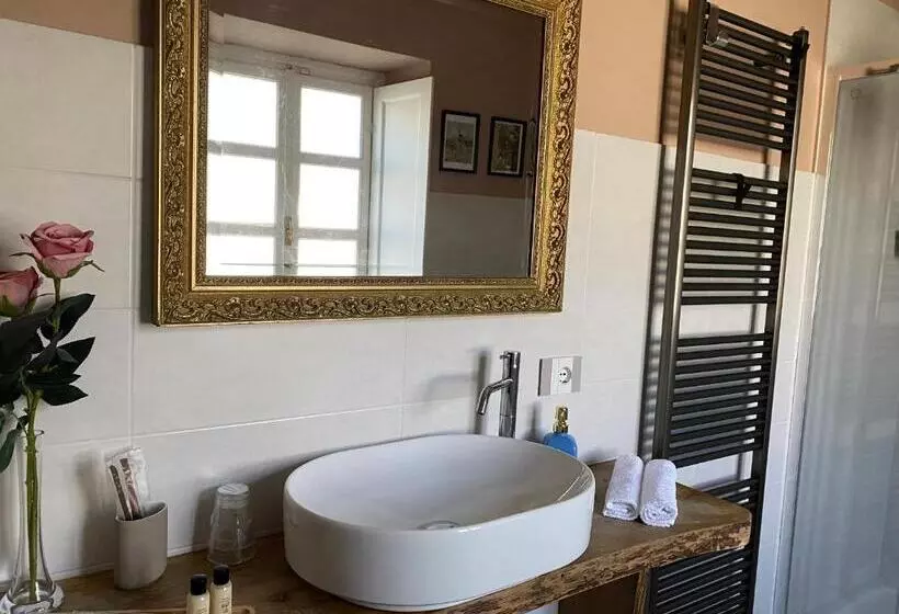 تختخواب و صبحانه Bed&breakfast Villa Camilla