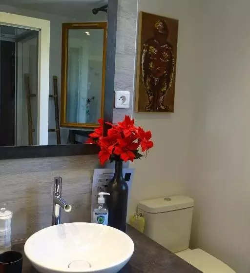 ベッドアンドブレックファースト La Bambouseraie