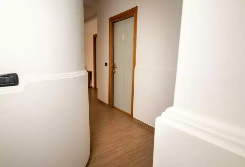 Aamiaismajoitus (B&B) La Dimora Degli Artisti