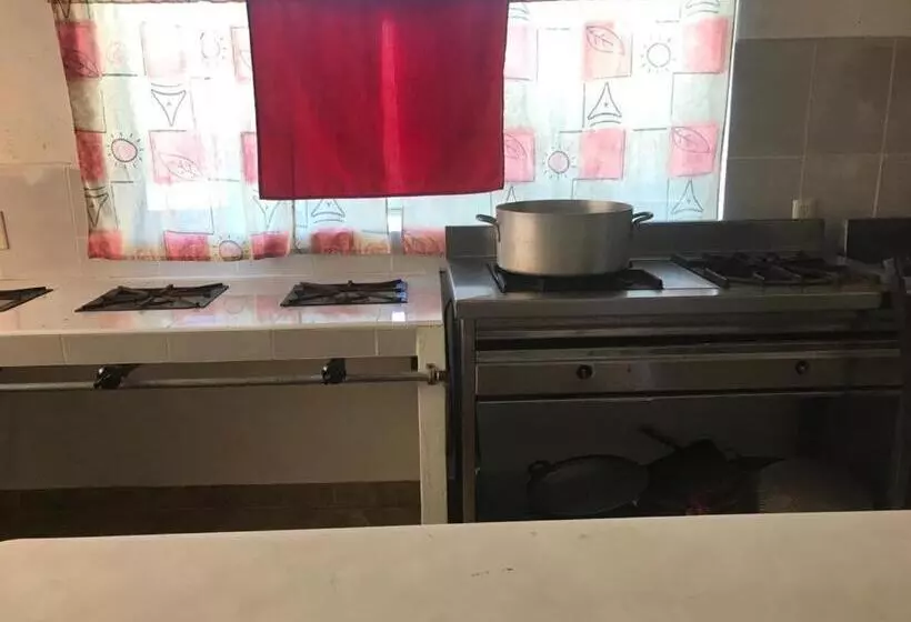 Hotelli Sociedad Y Maristas