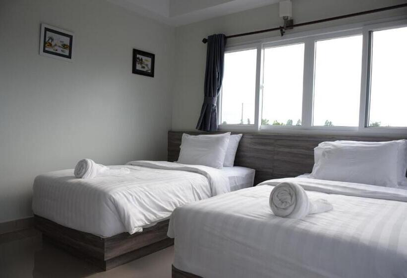 ホテル The Grace Kok Udom