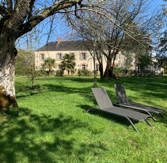 Пансион Manoir De Bel Ebat