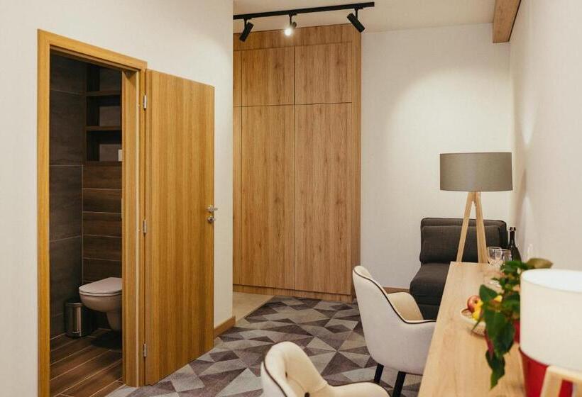 ペンション Penzión Walddorf