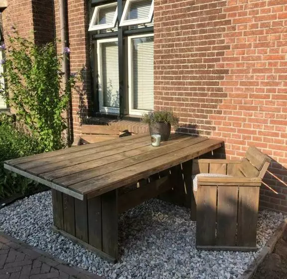 Aamiaismajoitus (B&B) Het Doktershuys