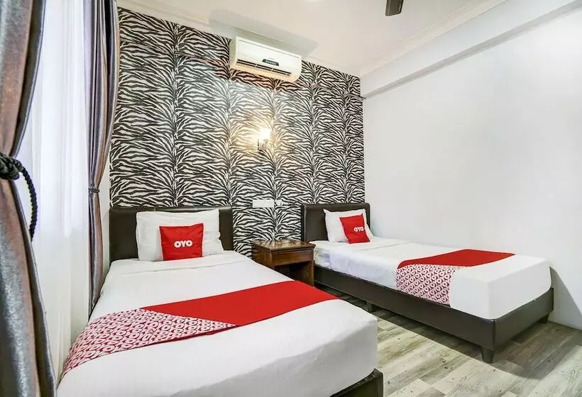 Hotelli Capital O 90490 Zaques