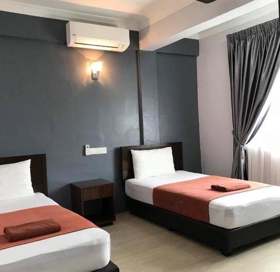 酒店 Capital O 90490 Zaques