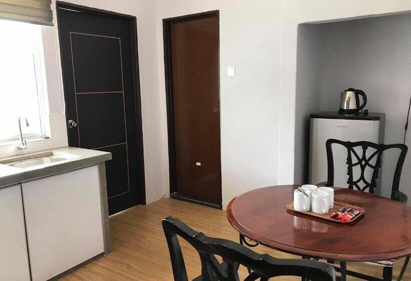 酒店 Capital O 90490 Zaques