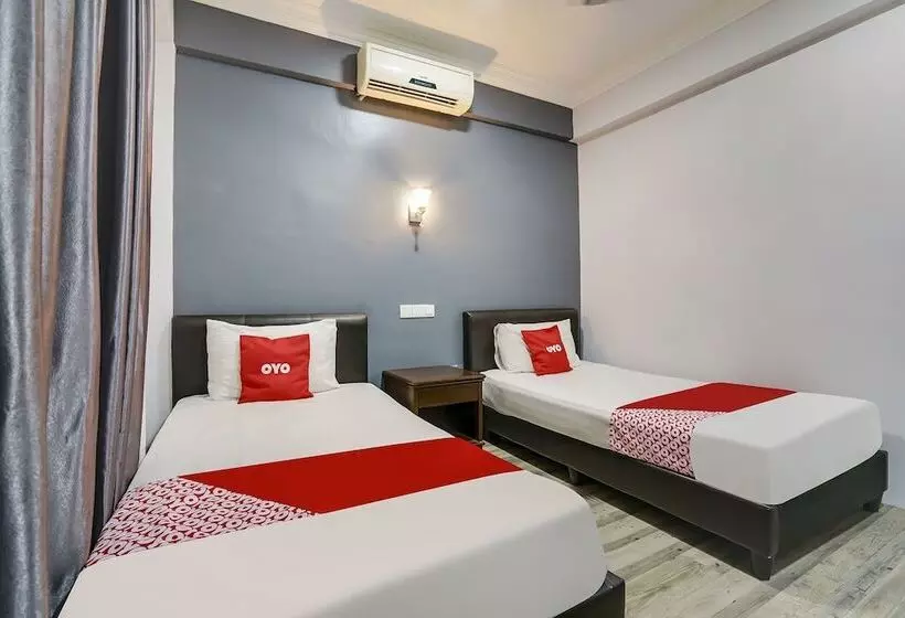 Hotelli Capital O 90490 Zaques