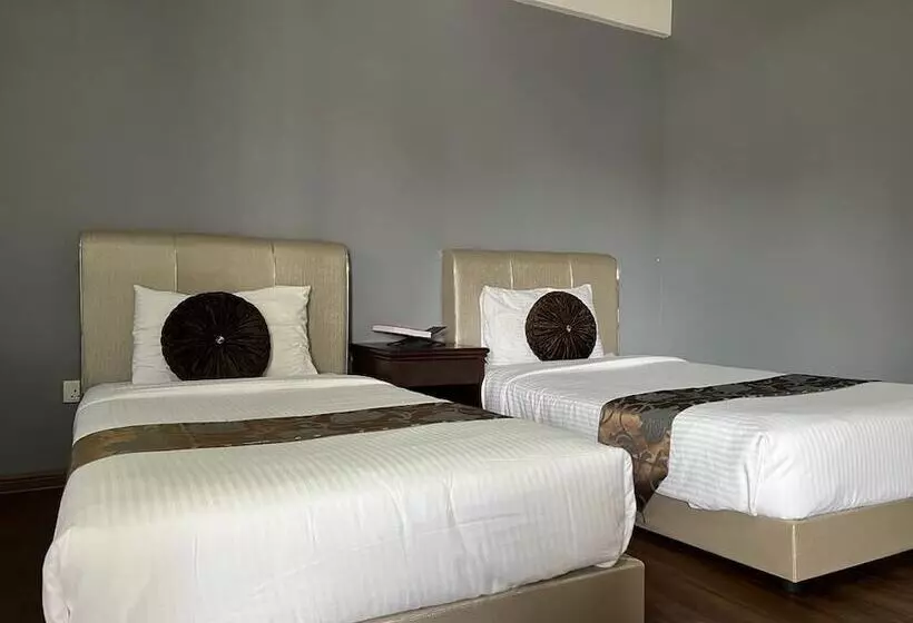 Hotelli Capital O 90490 Zaques