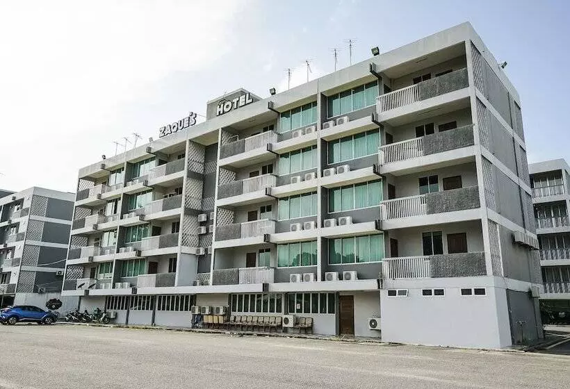 Hotelli Capital O 90490 Zaques