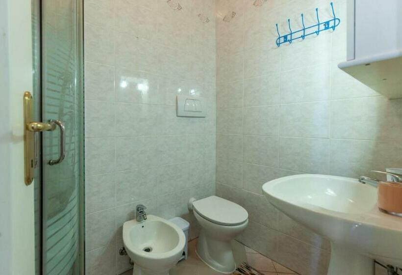 פנסיון Casa Esada