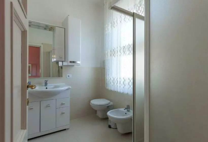ペンション Casa Esada