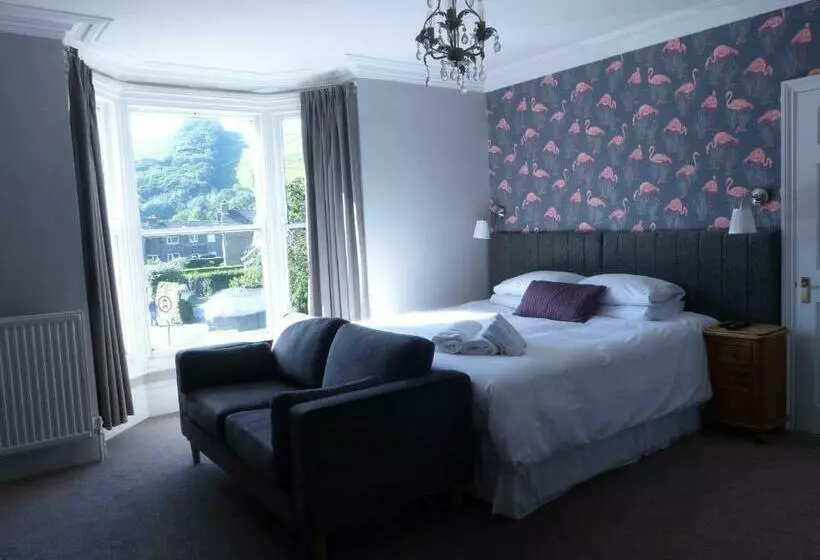 ペンション Four Seasons Guesthouse