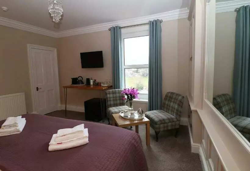 ペンション Four Seasons Guesthouse