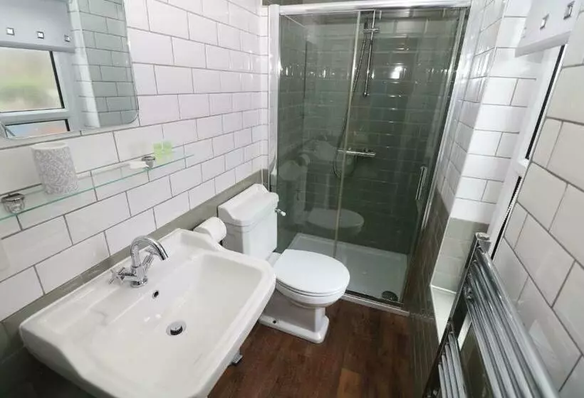 ペンション Four Seasons Guesthouse