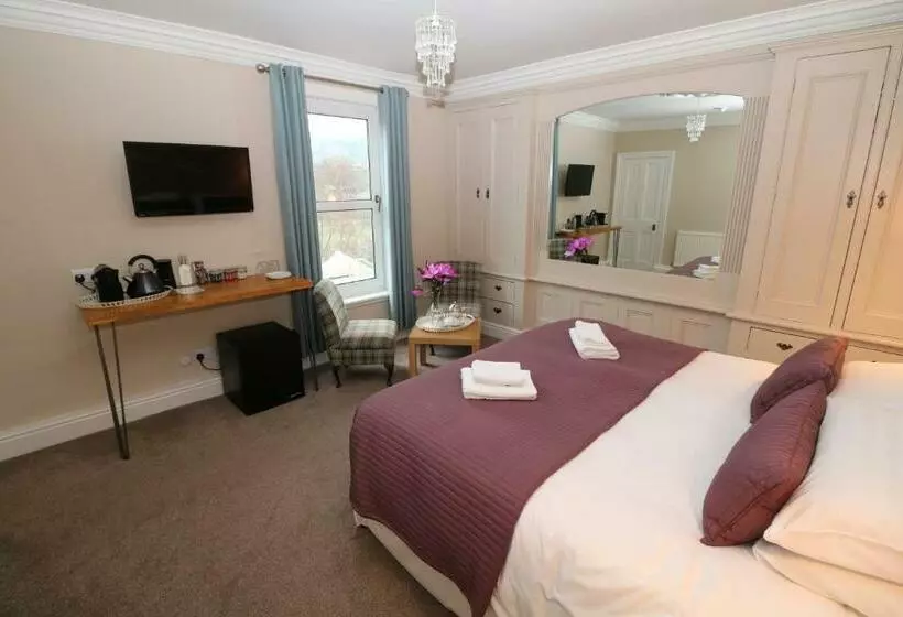 ペンション Four Seasons Guesthouse