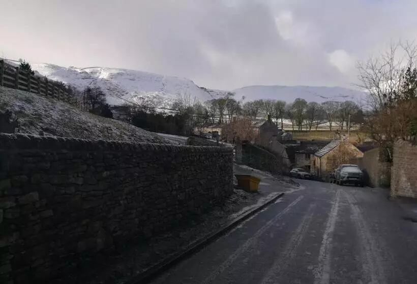 ペンション Four Seasons Guesthouse