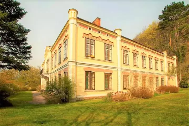 Sisi Schloss Rudolfsvilla   Appartement Gisela