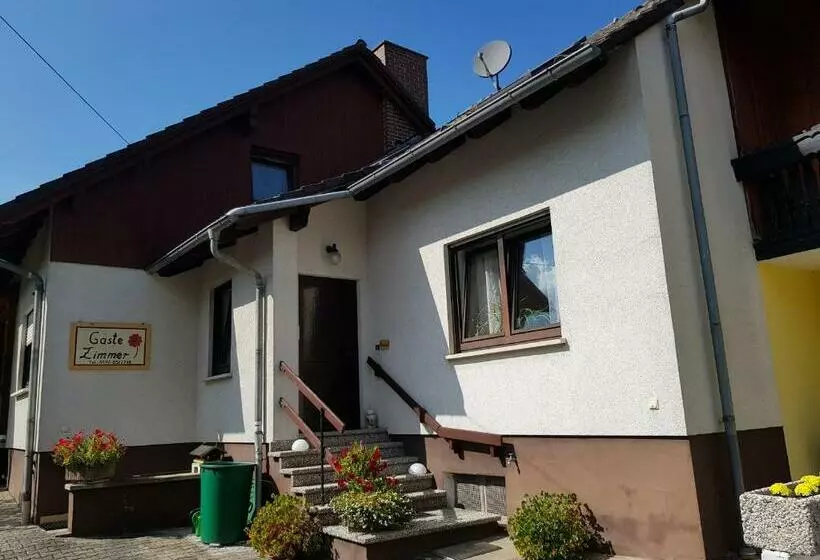 Majatalo Gästezimmer Aschenbrenner