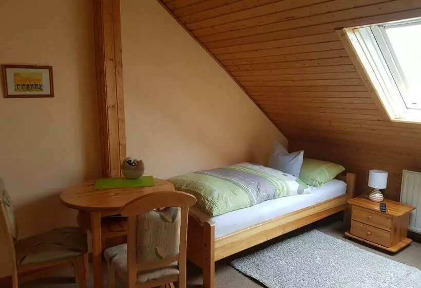 Majatalo Gästezimmer Aschenbrenner