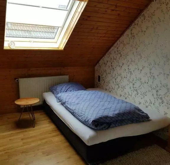 Majatalo Gästezimmer Aschenbrenner