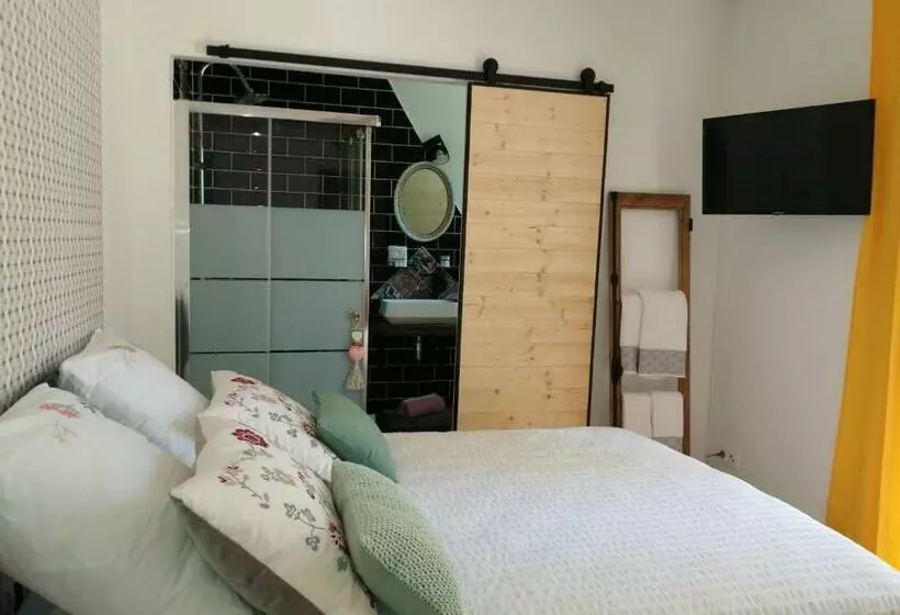 ベッドアンドブレックファースト Chambre D Hôte Margot Te