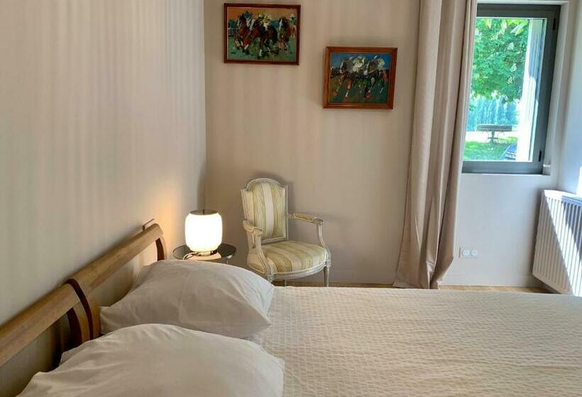 مبيت وإفطار Domaine Du Pont Salmois