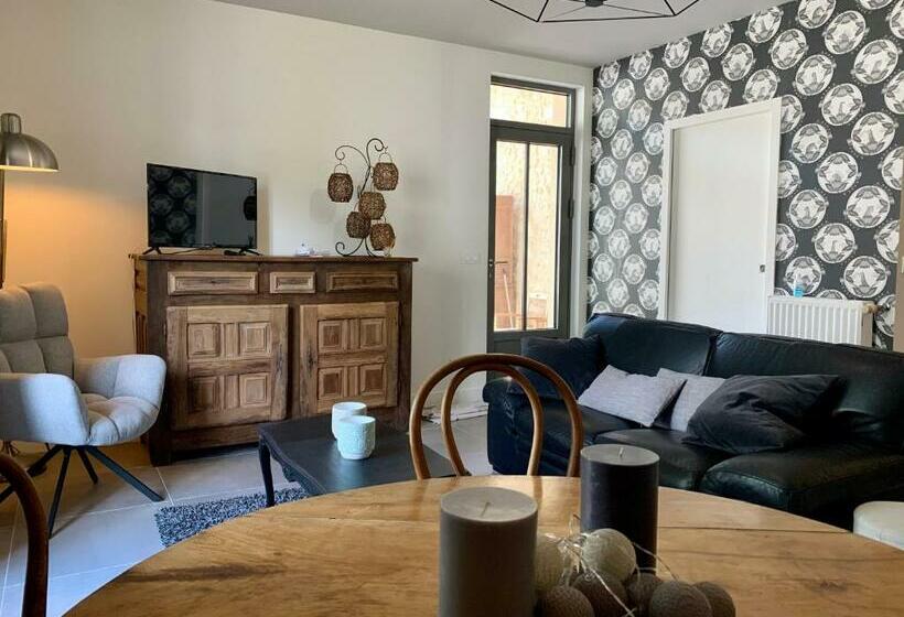 مبيت وإفطار Domaine Du Pont Salmois