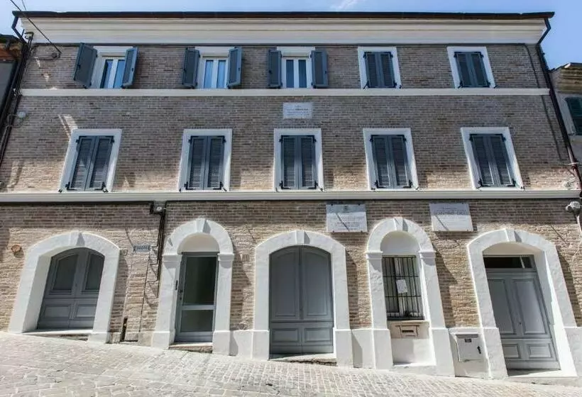 Aamiaismajoitus (B&B) La Casa Del Tenore