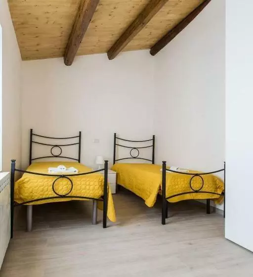 Aamiaismajoitus (B&B) La Casa Del Tenore