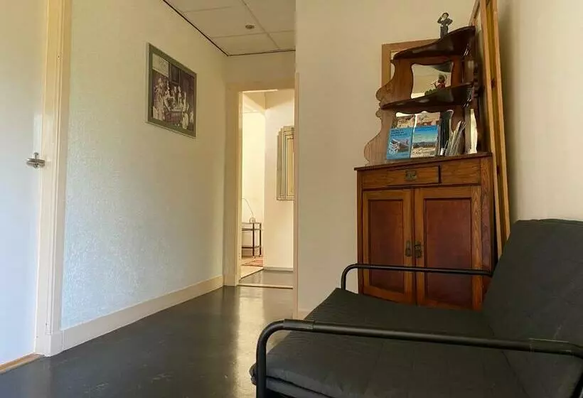 Aamiaismajoitus (B&B) Rumah Senang