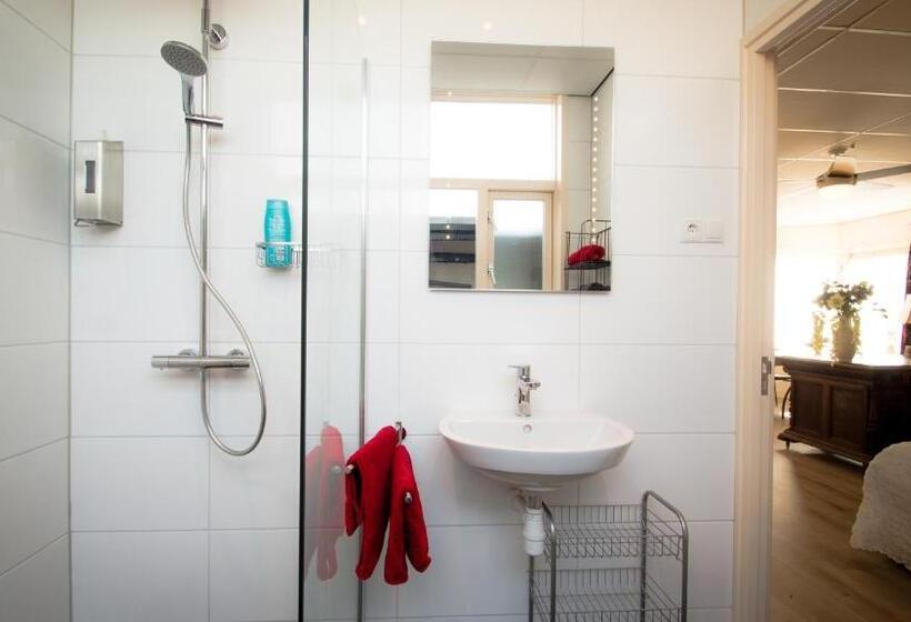 ベッドアンドブレックファースト Rumah Senang