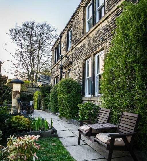مبيت وإفطار Shibden Hall View